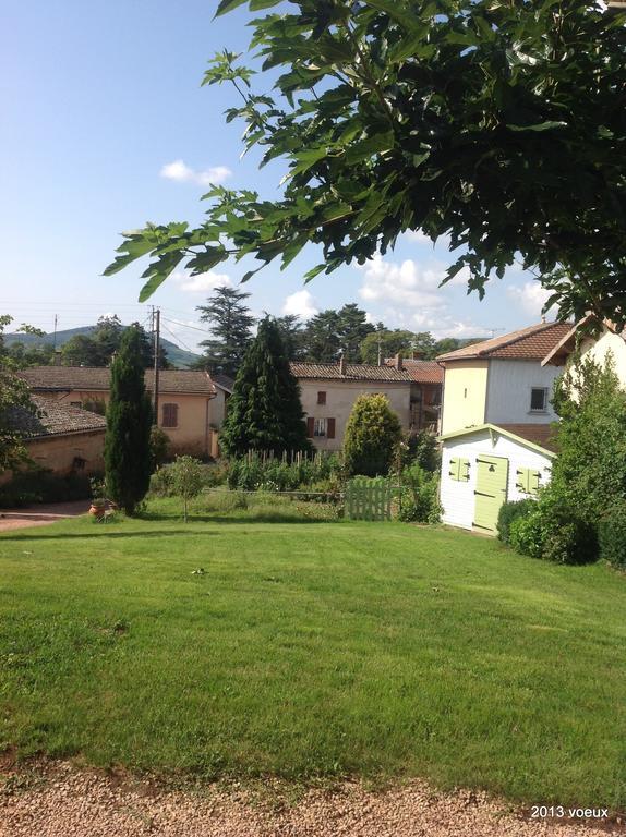 Les Glycines - Domaine Gilles Coperet Bed & Breakfast Régnié Bagian luar foto